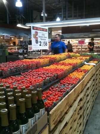 20110919_central-market-tomato.jpg