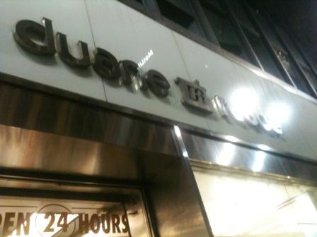 20111014_duanereade-facade.jpg