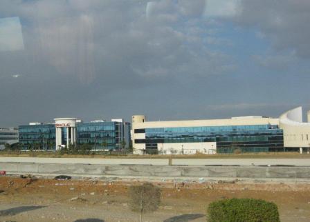 101229_it-building-oracle.jpg