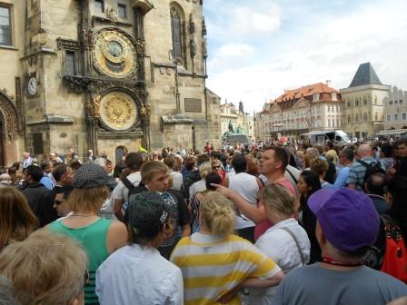 20110721_prague-crowd.jpg