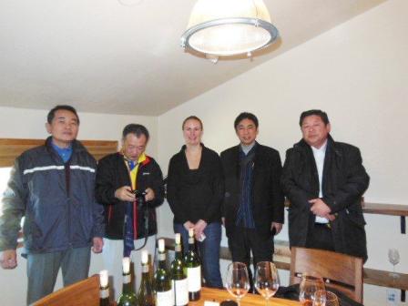 20130226_winery-tasting2.jpg