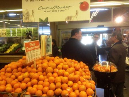 20130418_central-market-oranges.jpg
