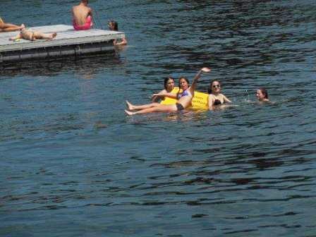 20130717_lake-zurich-swimming.jpg