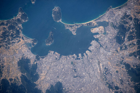 Fukuoka_City_ISS045