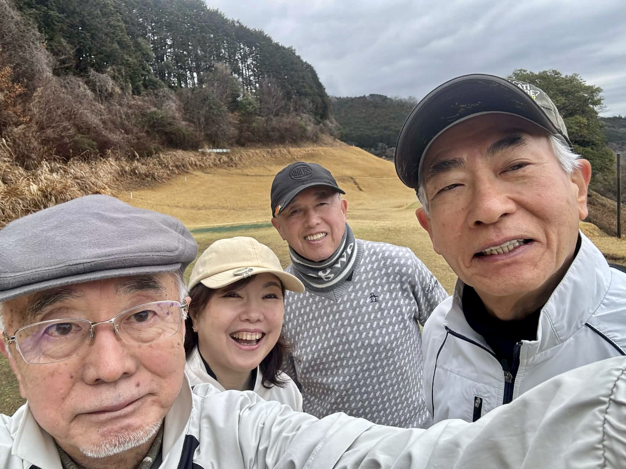 att.9Uefd1ogEzJbUXyvQrjhNhK4_HceAXKniLyYwMhdG7c (002)