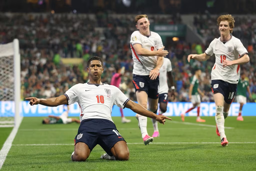 Mexico-v-England-Round-Of-16-FIFA-World-Cup-2026 (2)